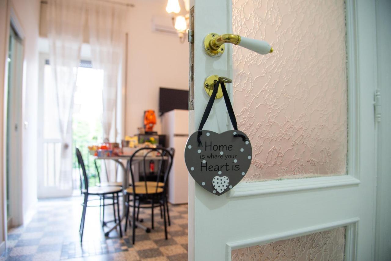 Domus Anticaglia By Domusextra Apartment Napoli Ngoại thất bức ảnh